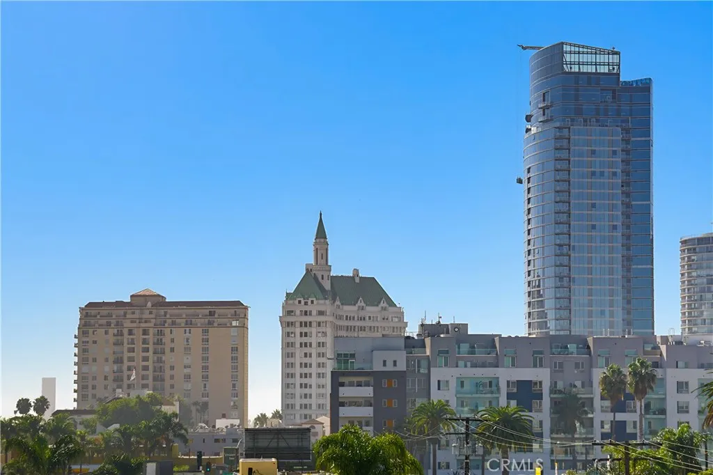 834 E 4th Street 29, Long Beach, California 90802 home-pic-2